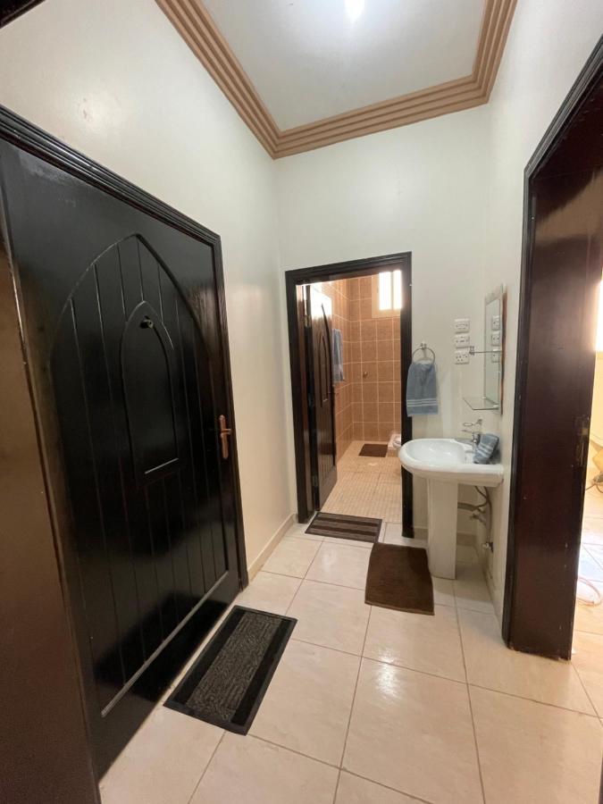Wisma tamu ستوديو كبير غرفة و حمام بمكيف غسالة تلفاز واي فاي Medina