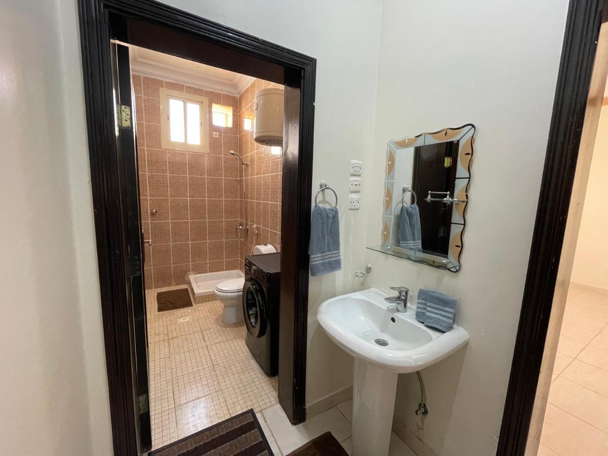 ستوديو كبير غرفة و حمام بمكيف غسالة تلفاز واي فاي Wisma tamu