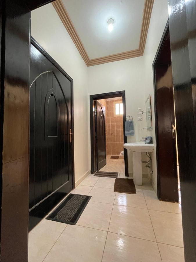 Wisma tamu ستوديو كبير غرفة و حمام بمكيف غسالة تلفاز واي فاي Medina